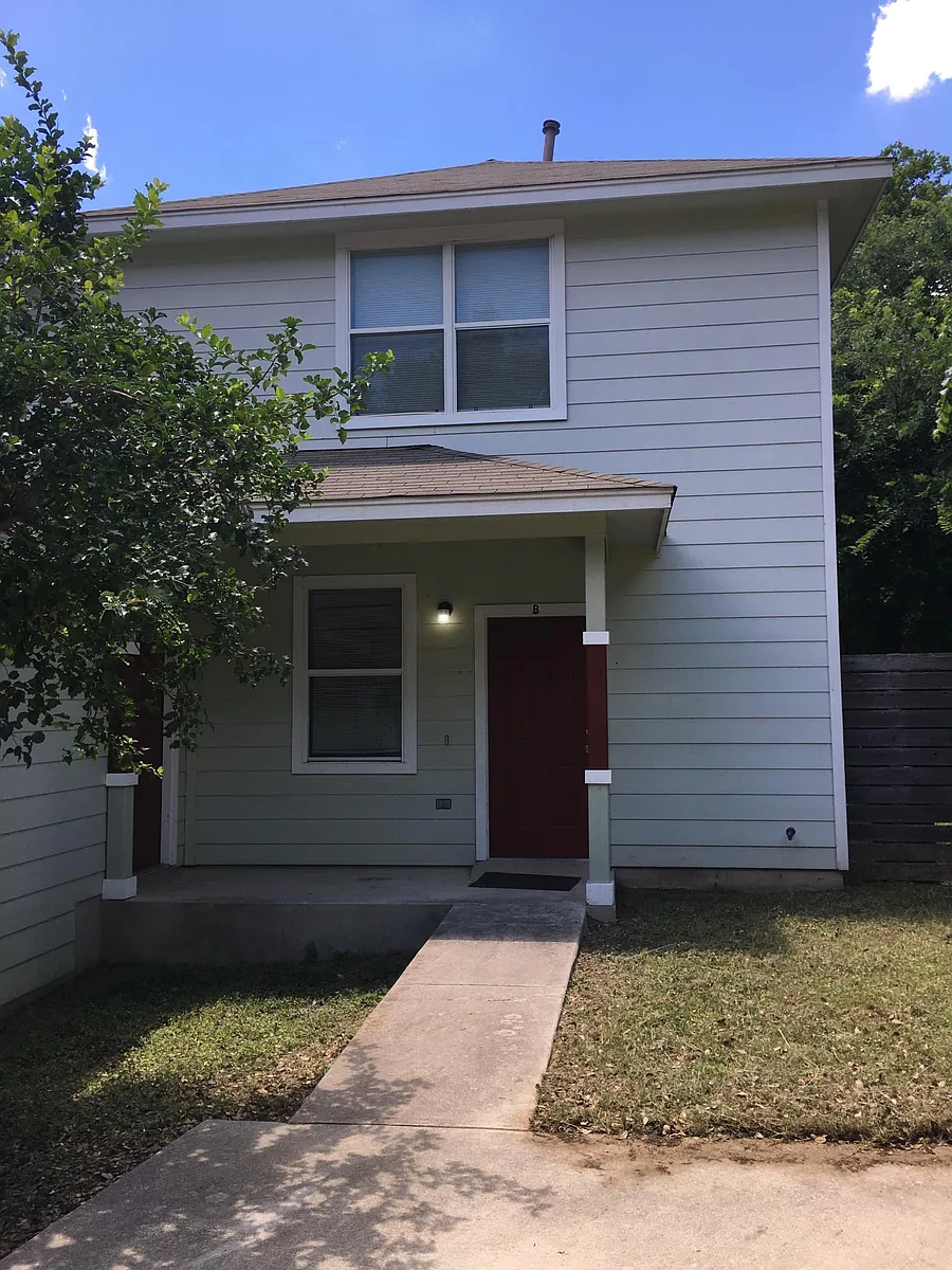 Front door and porch, storage unit is door in the corner to the left. - 4804 Mendoza Dr