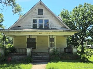 806 S Pecan St, Nowata, OK 74048