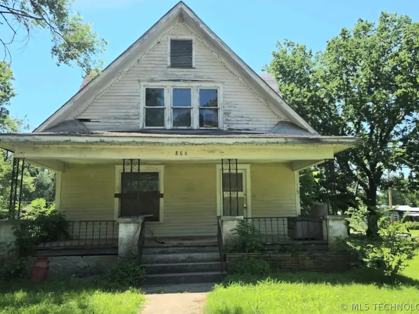806 S Pecan St, Nowata, OK 74048
