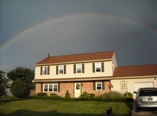 7 Carolyn Ct, Hockessin, DE 19707