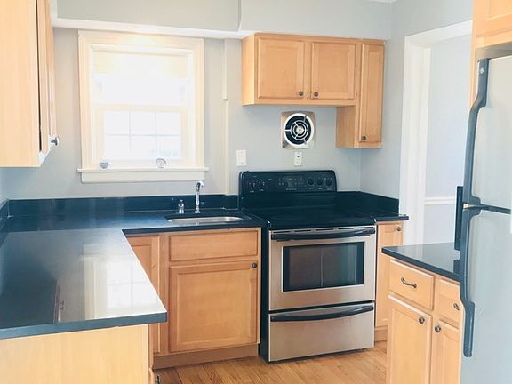 2nd image of 7404 N Odell Ave