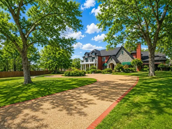 1 Creekside Dr, Greenville, TX 75402