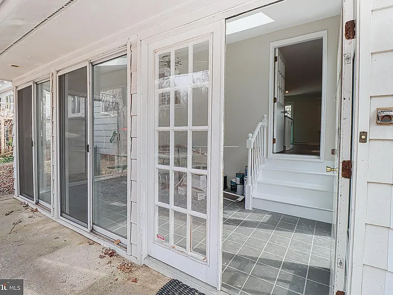 430 Duvall Ln — Photo 11