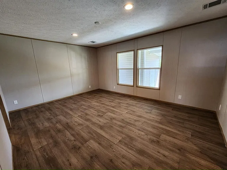 12 Eland Dr #12 — Photo 8
