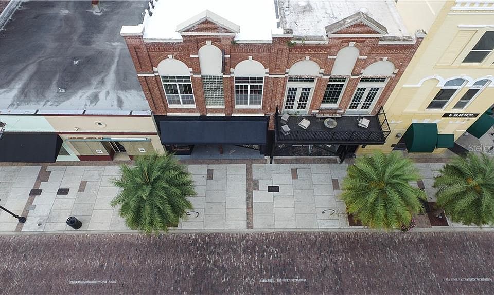 1st image of 42 S Magnolia Ave
