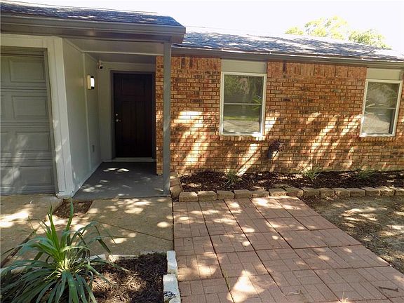 3rd image of 6022 Lakecrest Dr