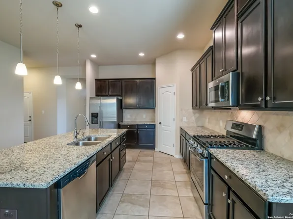 22515 carriage bush, San Antonio, TX 78261