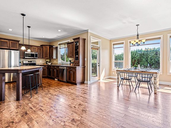 5th image of 10113 Williams Rd #6