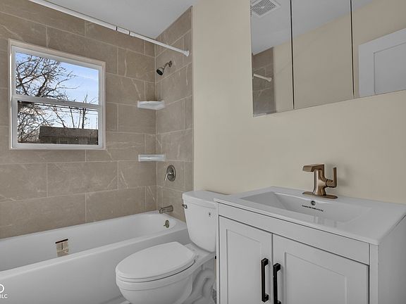 4th image of 6007 Westhaven Dr