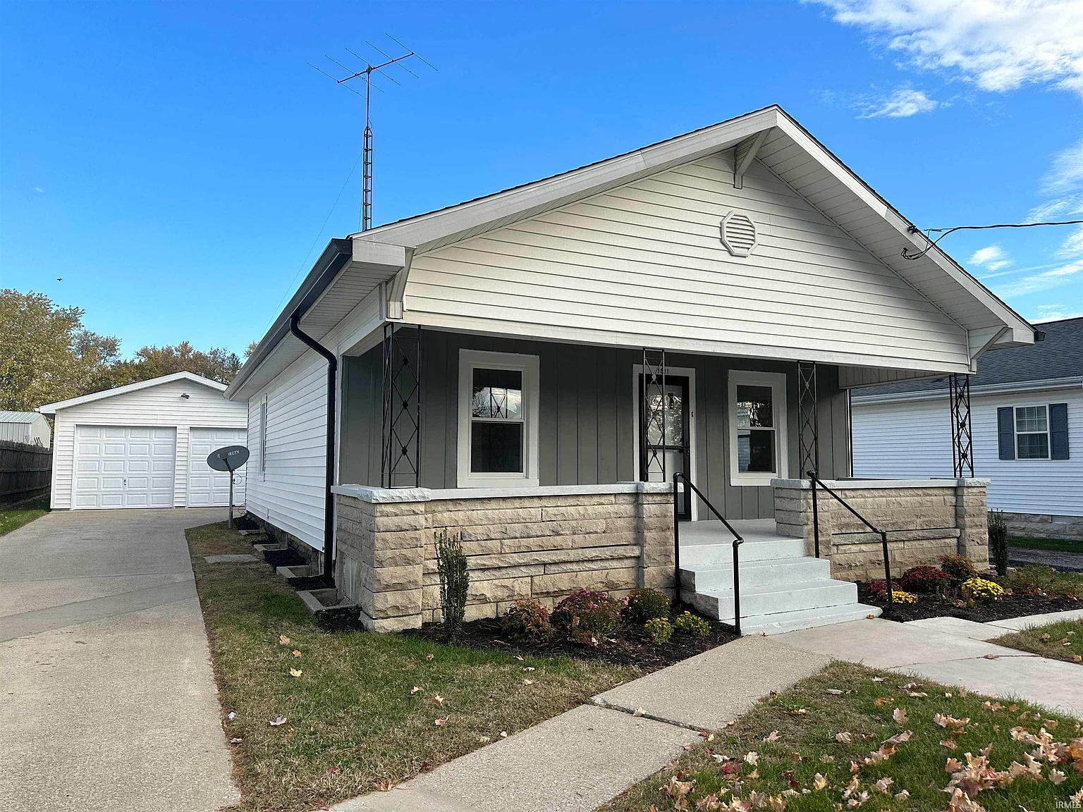 1811 4th St photo 1