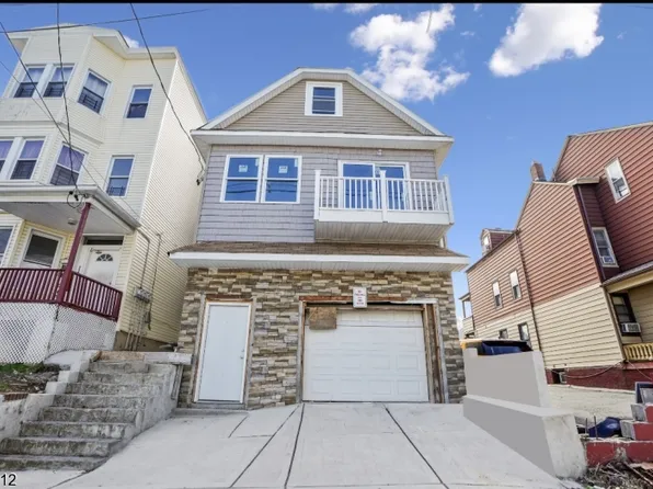 148 Walnut St, Paterson City, NJ 07522