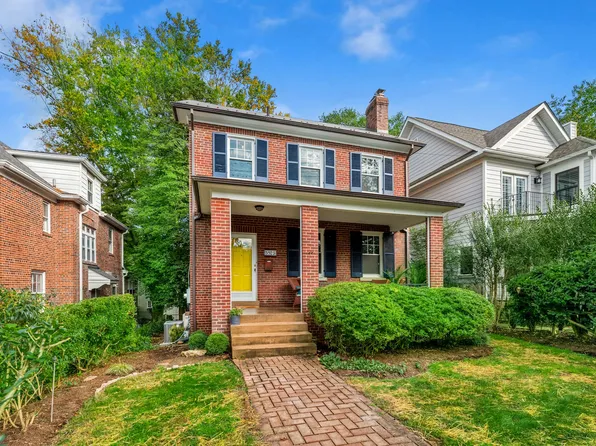 5923 33rd St NW, Washington, DC 20015