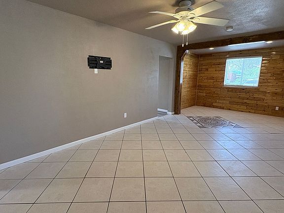 4th image of 1607 W Walnut St