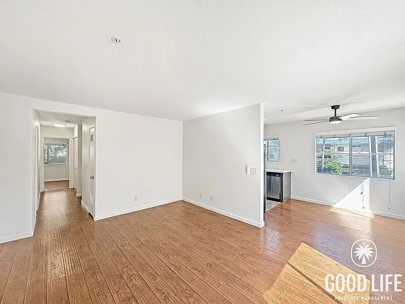 2 bed, 2.0 bath, 850 sqft, $2,500 — Photo 3