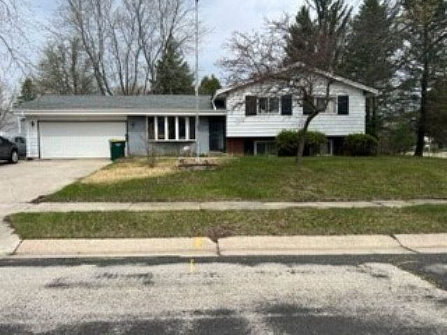 1st image of 500 W Hollybrook Ln