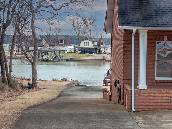 3rd image of 322 Reynolds Dr