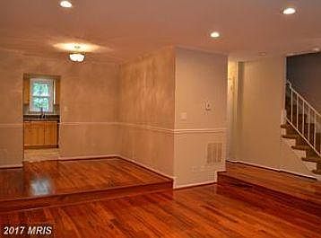 3rd image of 8259 Clifton Farm Ct