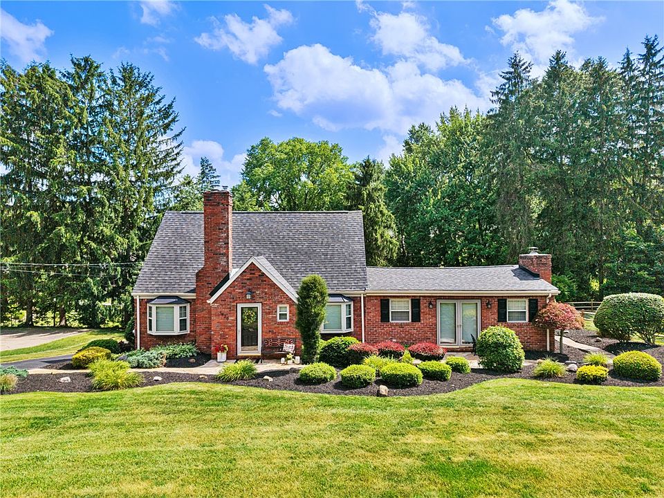 1st image of 1620 Upper Saint Clair Dr