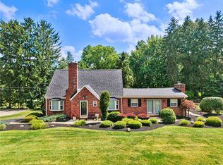 1620 Upper Saint Clair Dr, Pittsburgh, PA 15241