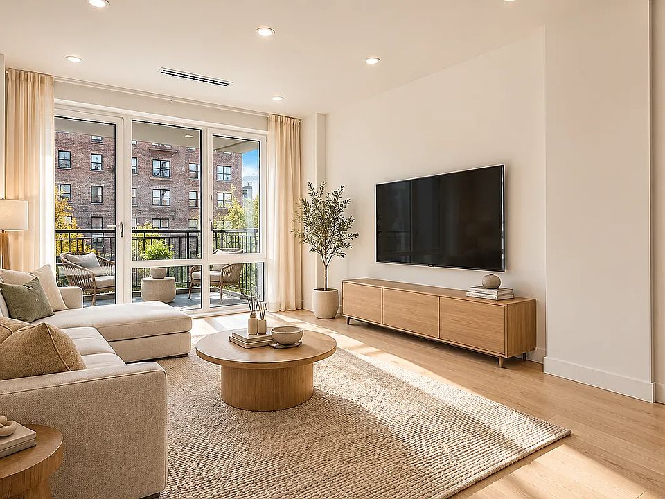 1st image of 479 Warren St APT 4B