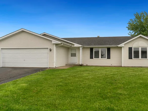 621 Cranbrook Ln, Mount Morris, IL 61054