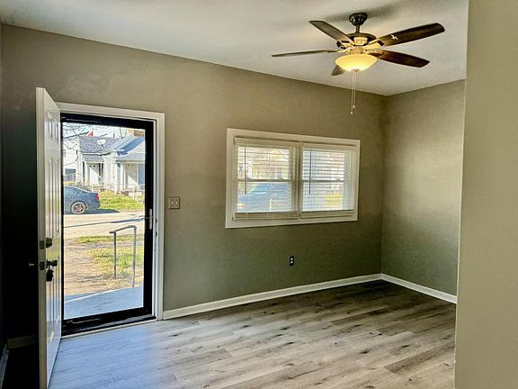 5th image of 520 Wainwright Ave