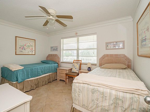 4th image of 5400 Highway A1a APT G34