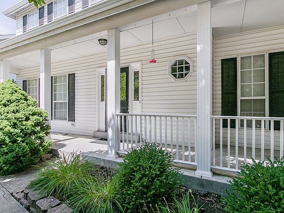 2nd image of 11470 Daykin Dr