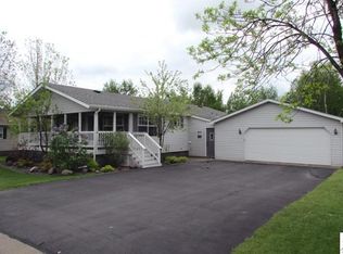 9 Spruce Dr, Duluth, MN 55810