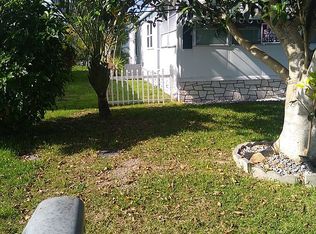 908 Laurel Cir, Barefoot Bay, FL 32976