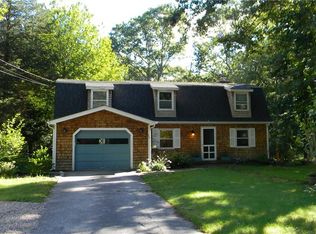 5 Cedar Knoll Dr, Ashaway, RI 02804