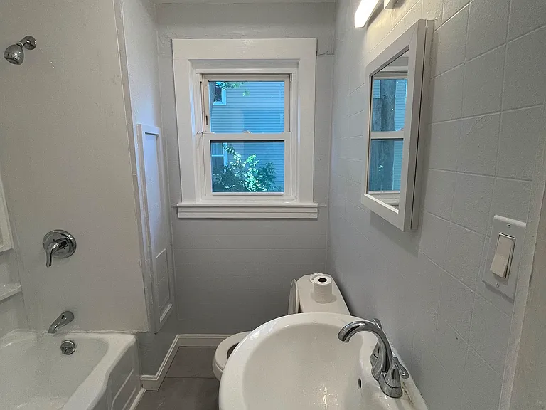 26 Granite St #1 — Photo 3