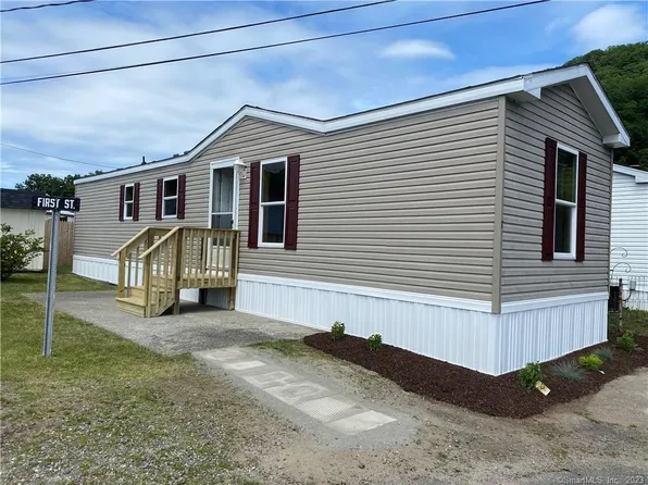 2 1st Street, Beacon Falls, CT 06403
