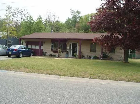 406 Brook Forest Dr, South Toms River, NJ 08757