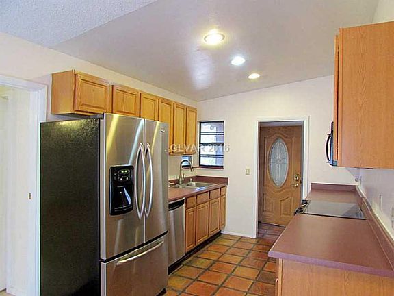 3rd image of 6346 Bullion Blvd #0
