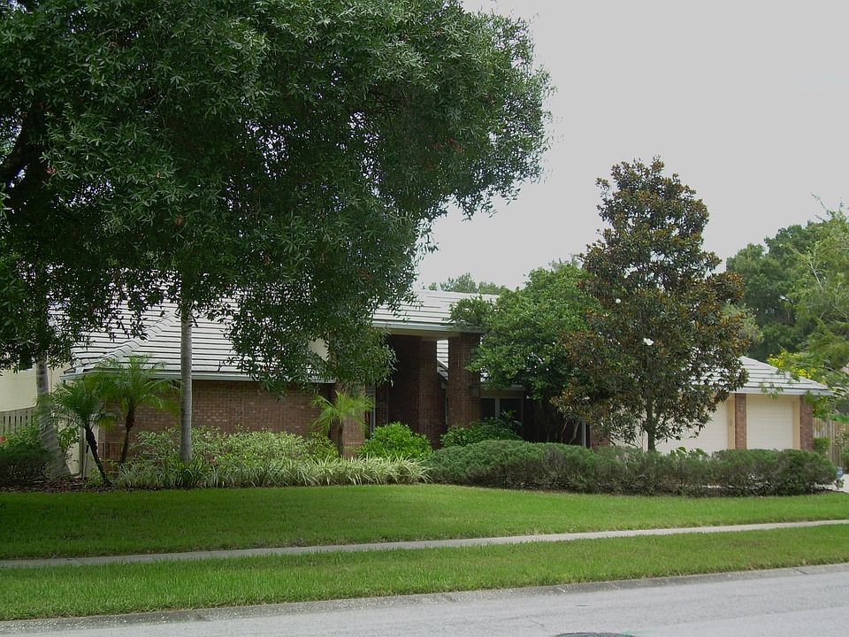 1st image of 18235 Clear Lake Dr