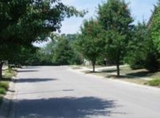 912 Andover Woods Ln, Lexington, KY 40509