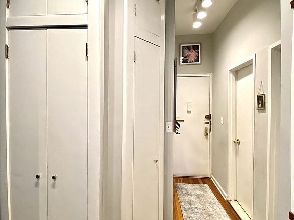 5th image of 421 W 57th St APT 5A