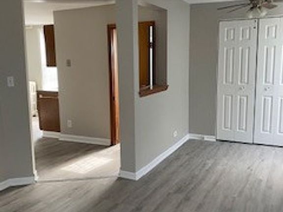 3rd image of 1302 N 23rd Ave #1R