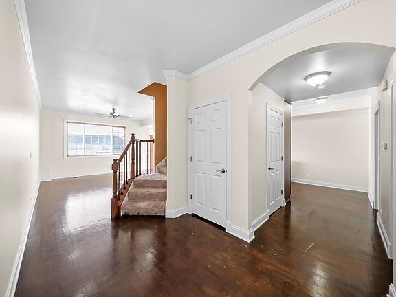 2nd image of 1265 Tamarack Dr