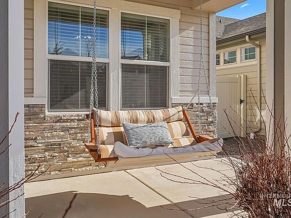 3rd image of 774 E Andes Dr