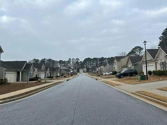 5th image of 15 Nordette Ln