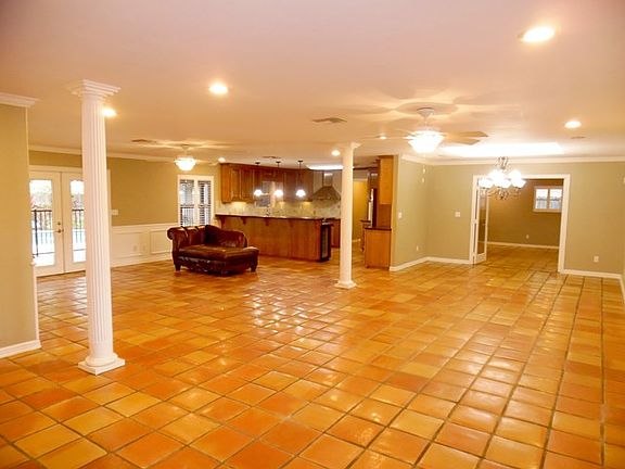 4th image of 1419 Marigold Ave