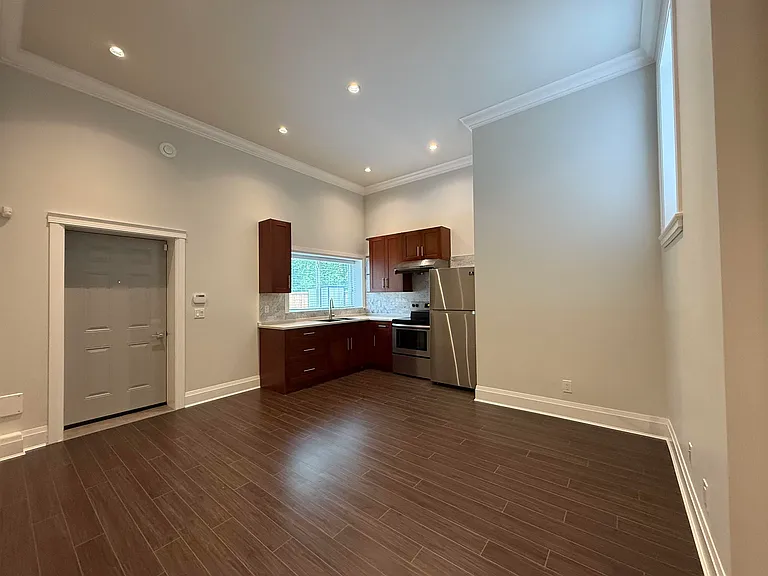 6688 Altringham Ct — Photo 1