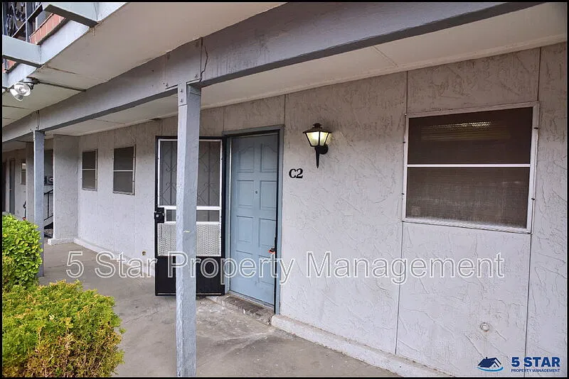 2 bed, 2.0 bath, 1082 sqft, $1,350 — Photo 3