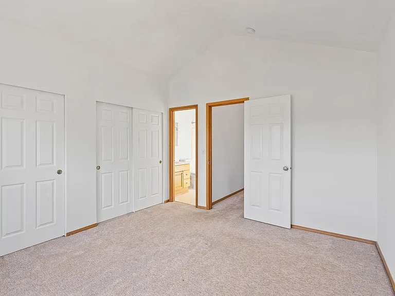 3328 NE 74th Ave — Photo 21