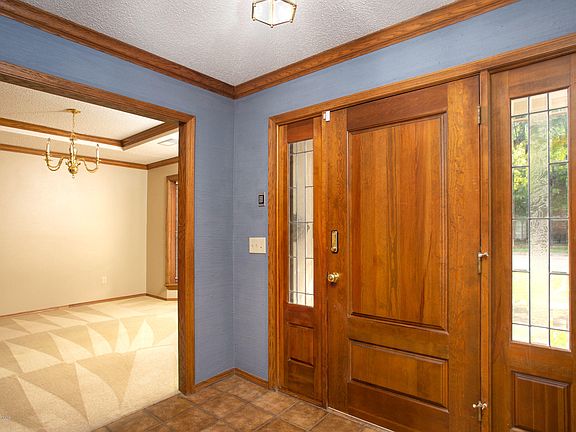 3rd image of 3516 Plum Ln
