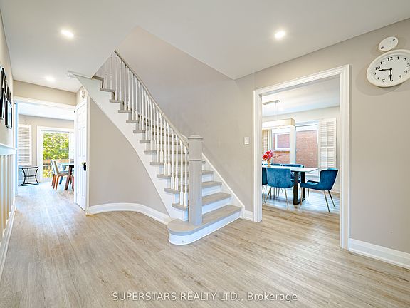 3rd image of 3945 Renfrew Cres