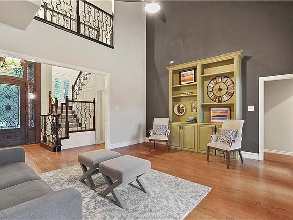 5th image of 711 Richmond Ln