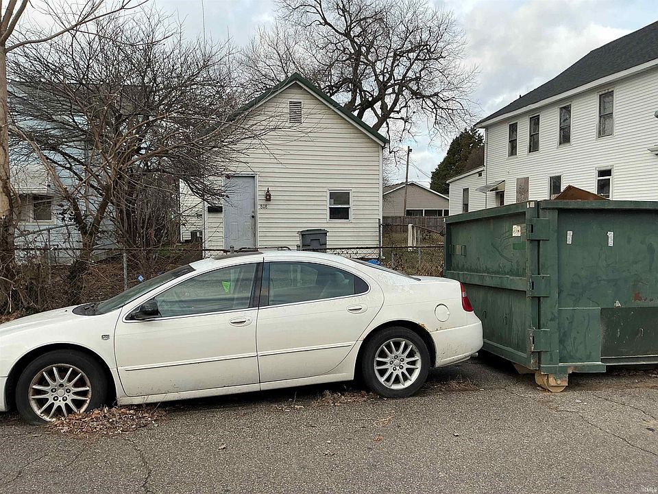 1st image of 808 N 4th Ave